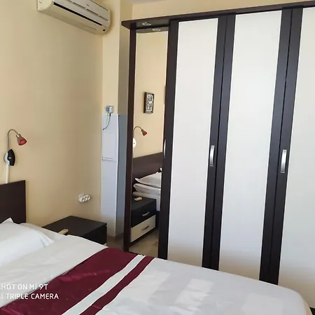 Apartment на море с собственным бассейном и подземным гаражом *