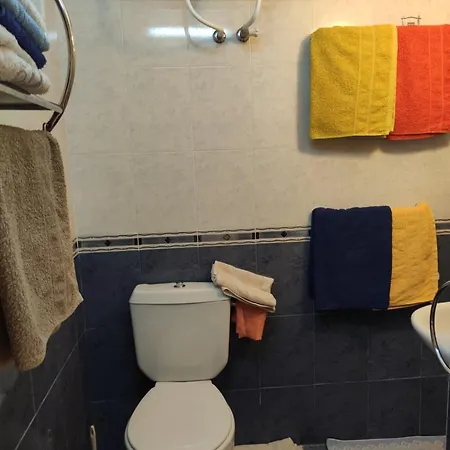 на море с собственным бассейном и подземным гаражом Apartment