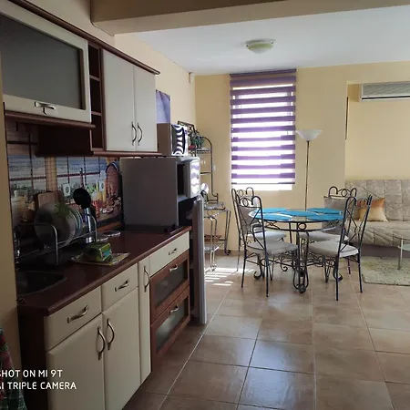 на море с собственным бассейном и подземным гаражом * Sveti Vlas