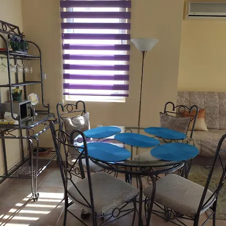 на море с собственным бассейном и подземным гаражом Sveti Vlas