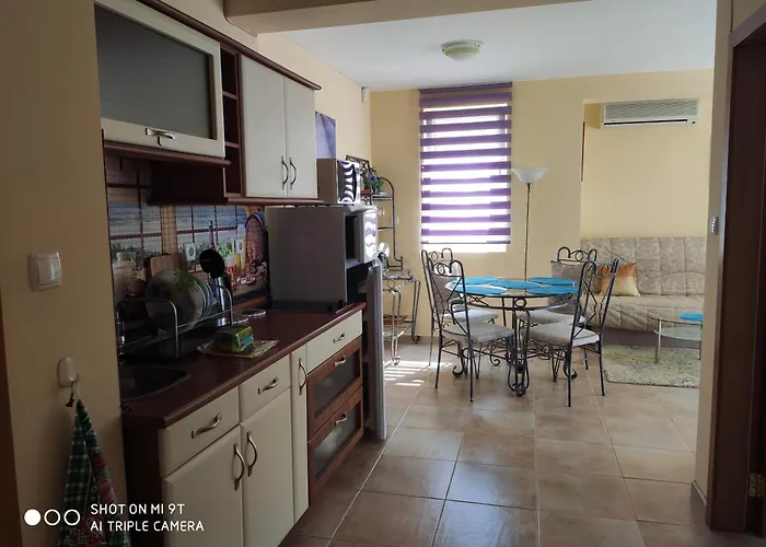 на море с собственным бассейном и подземным гаражом * Sveti Vlas