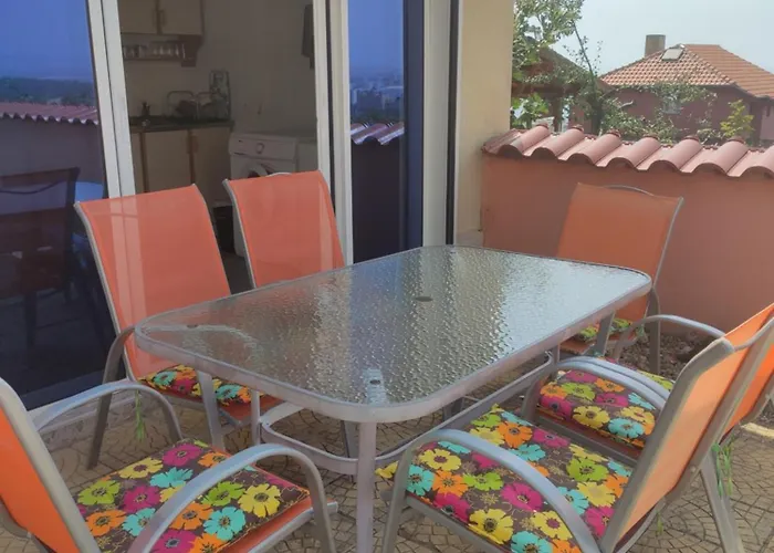 Lägenhet на море с собственным бассейном и подземным гаражом *